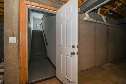 Tiny photo for Frankfort, IL 60423 (MLS # 12441591)