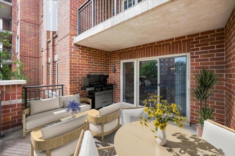 Tiny photo for 615 Perrie Drive #201, Elk Grove Village, IL 60007 (MLS # 12735534)
