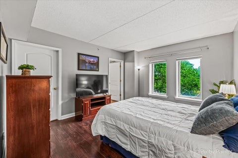 Tiny photo for 615 Perrie Drive #201, Elk Grove Village, IL 60007 (MLS # 12735534)