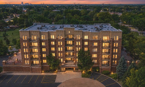 Photo of 615 Perrie Drive #201, Elk Grove Village, IL 60007 (MLS # 12735534)
