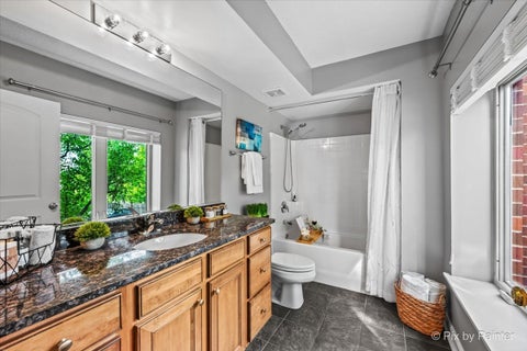 Tiny photo for 615 Perrie Drive #201, Elk Grove Village, IL 60007 (MLS # 12735534)