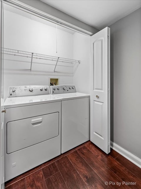 Tiny photo for 615 Perrie Drive #201, Elk Grove Village, IL 60007 (MLS # 12735534)