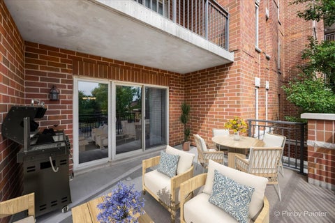 Tiny photo for 615 Perrie Drive #201, Elk Grove Village, IL 60007 (MLS # 12735534)