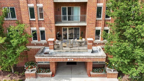 Tiny photo for 615 Perrie Drive #201, Elk Grove Village, IL 60007 (MLS # 12735534)