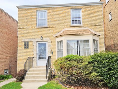 5844 N Mulligan Avenue Chicago IL 60646