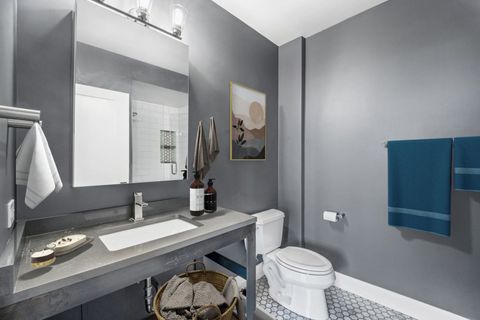 Tiny photo for 807 DAVIS Street #2011, Evanston, IL 60201 (MLS # 12570338)