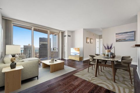 Tiny photo for 807 DAVIS Street #2011, Evanston, IL 60201 (MLS # 12570338)