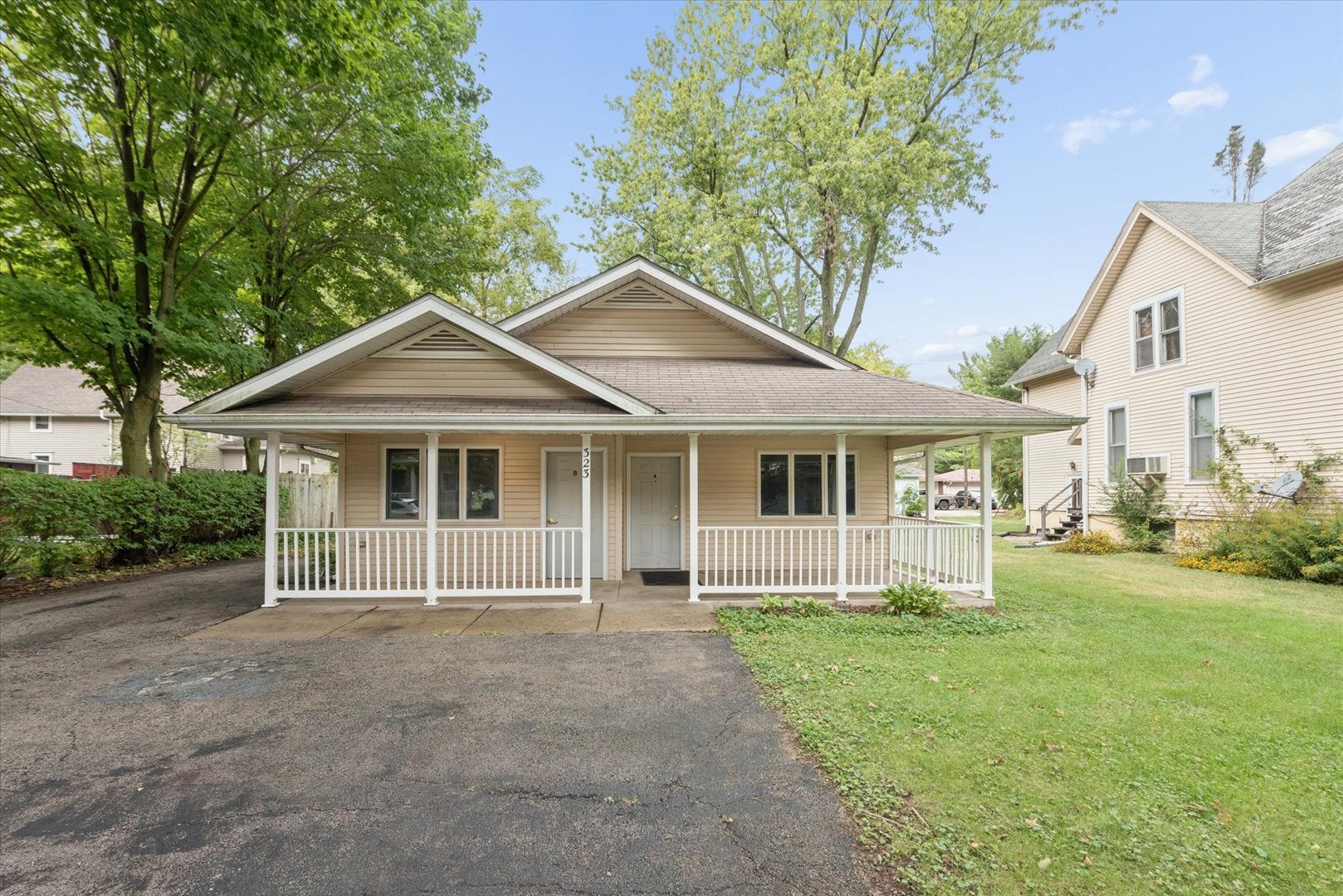 323 S 5th Street