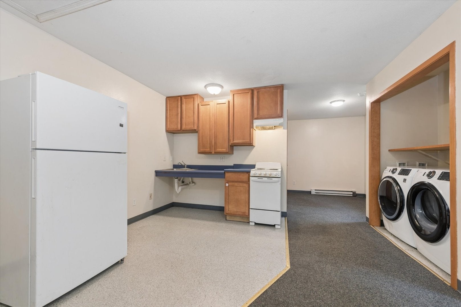 323 S 5th Street