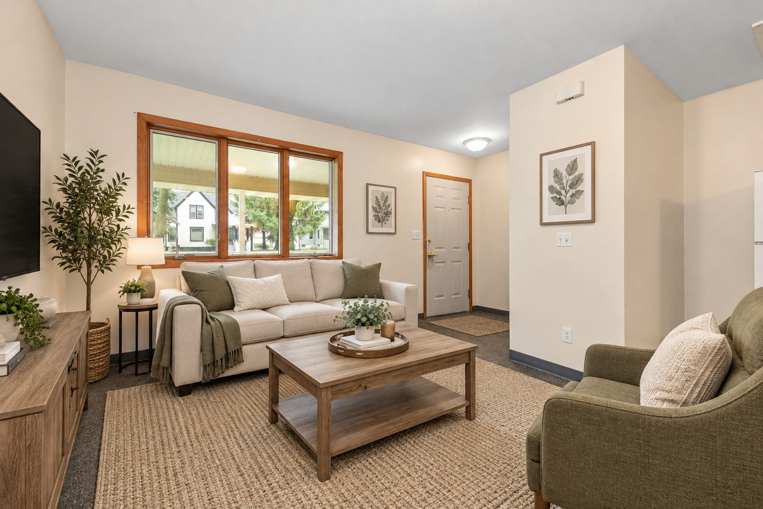 323 S 5th Street