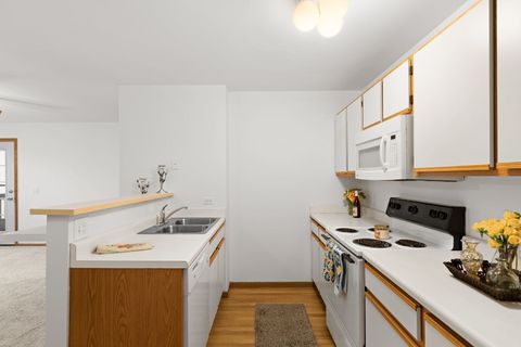 Tiny photo for 410 Cunat Boulevard #2G, Richmond, IL 60071 (MLS # 12545060)