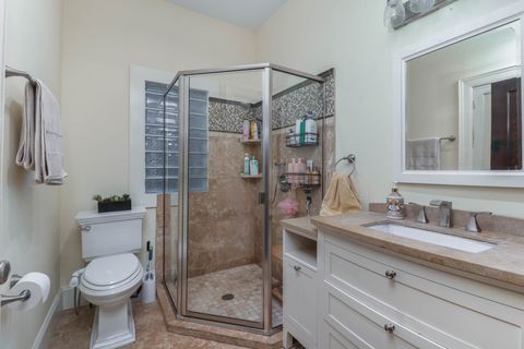 Tiny photo for 601 E Grove Street, Bloomington, IL 61701 (MLS # 12511521)