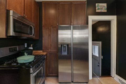 Tiny photo for 601 E Grove Street, Bloomington, IL 61701 (MLS # 12511521)