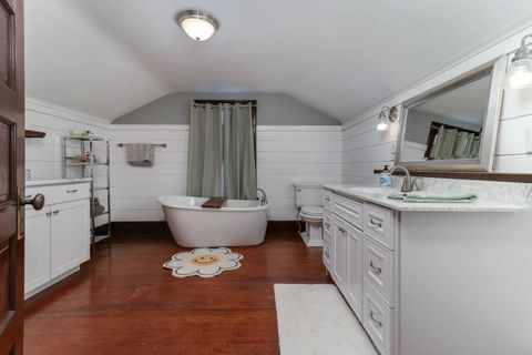 Tiny photo for 601 E Grove Street, Bloomington, IL 61701 (MLS # 12511521)