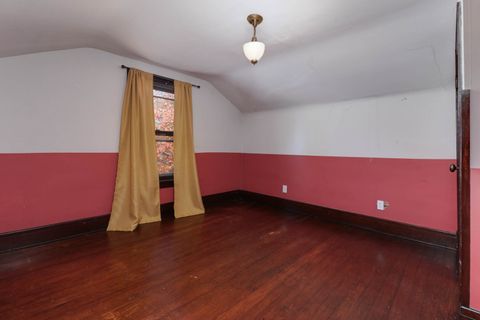 Tiny photo for 601 E Grove Street, Bloomington, IL 61701 (MLS # 12511521)