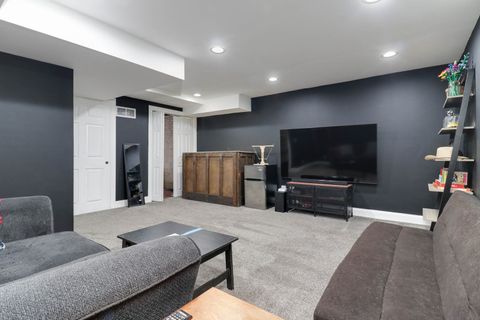 Tiny photo for 601 E Grove Street, Bloomington, IL 61701 (MLS # 12511521)