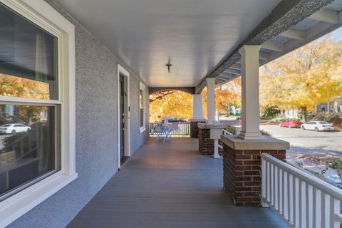 Tiny photo for 601 E Grove Street, Bloomington, IL 61701 (MLS # 12511521)