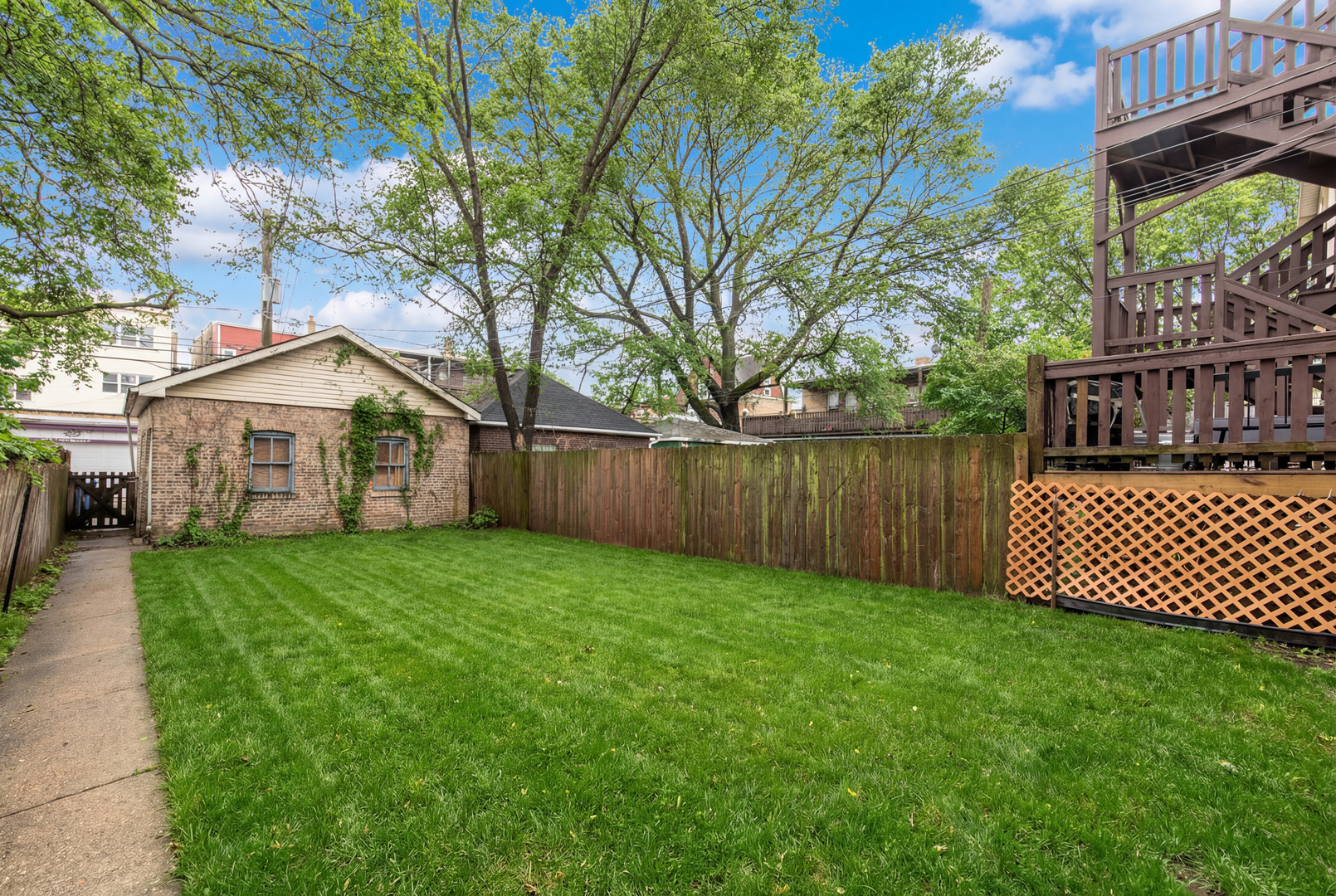 4117 N Paulina Street