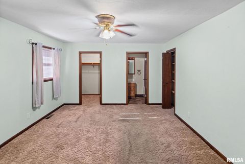 Tiny photo for 8 Ronnies Terrace, Centralia, IL 62801 (MLS # EB460181)