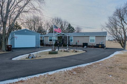 2728 W Brooklyn Road Compton IL 61318