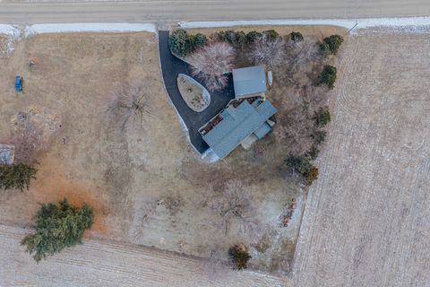 Tiny photo for 2728 W Brooklyn Road, Compton, IL 61318 (MLS # 12549505)