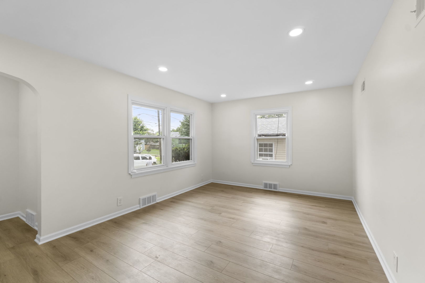 420 Ann Street N