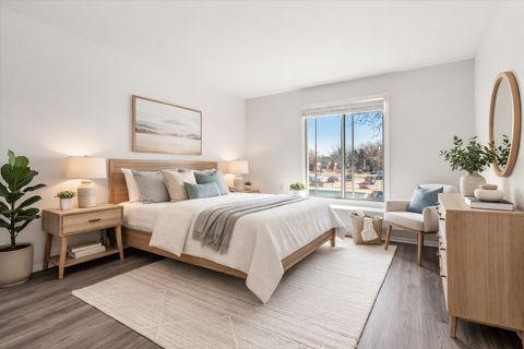 Tiny photo for 594 Somerset Lane #7, Crystal Lake, IL 60012 (MLS # 12577545)