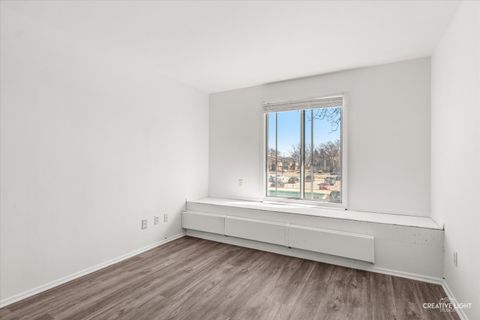 Tiny photo for 594 Somerset Lane #7, Crystal Lake, IL 60012 (MLS # 12577545)