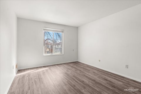 Tiny photo for 594 Somerset Lane #7, Crystal Lake, IL 60012 (MLS # 12577545)