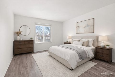 Tiny photo for 594 Somerset Lane #7, Crystal Lake, IL 60012 (MLS # 12577545)