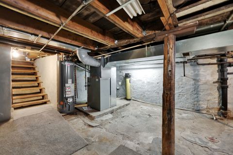 Tiny photo for 541 Charles Street, Aurora, IL 60506 (MLS # 12527890)