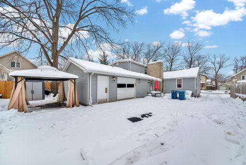 Tiny photo for 541 Charles Street, Aurora, IL 60506 (MLS # 12527890)