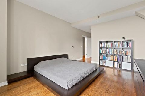 Tiny photo for 6 N MICHIGAN Avenue #903, Chicago, IL 60602 (MLS # 12489833)