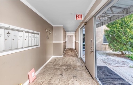 1610 W Jarvis Avenue 2B