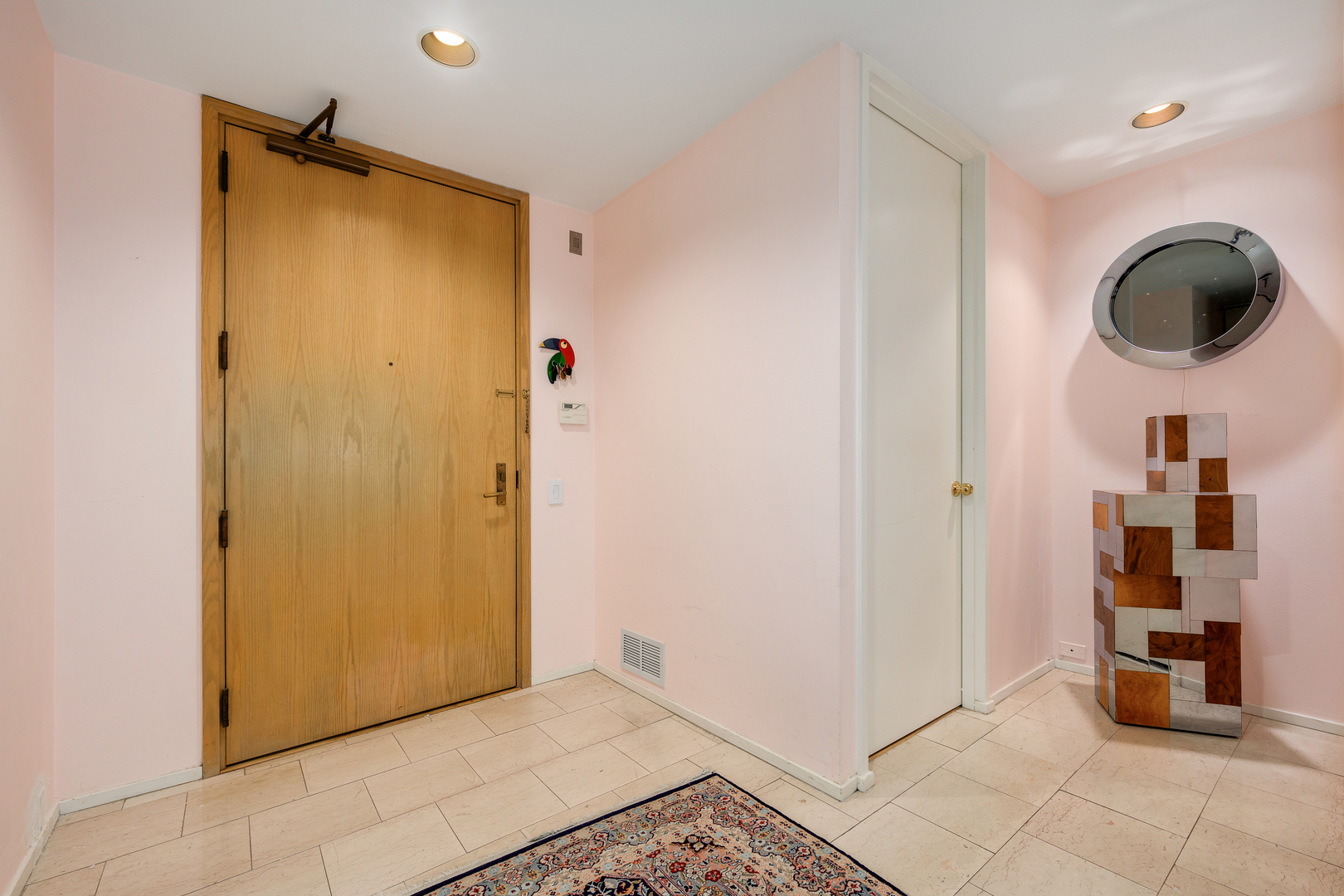 680 N Lake Shore Drive 821