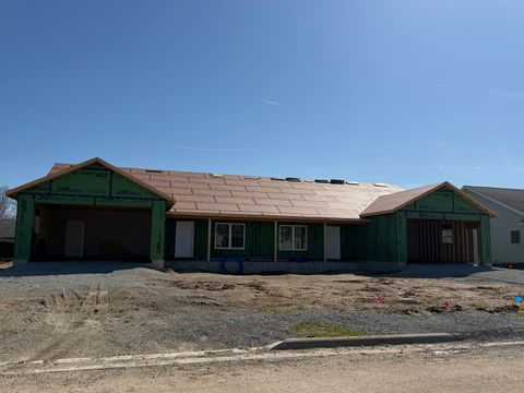 Tiny photo for 1411 North Ridge Drive, Rock Falls, IL 61071 (MLS # 12450104)