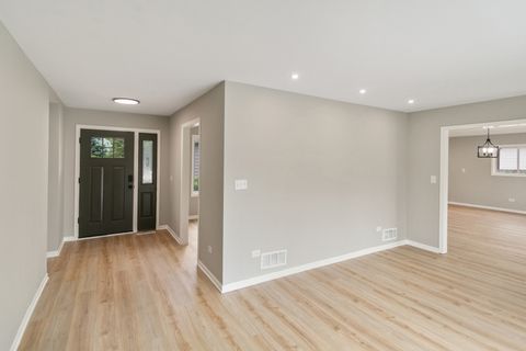 Tiny photo for 140 Old Darby Lane, Winthrop Harbor, IL 60096 (MLS # 12470801)