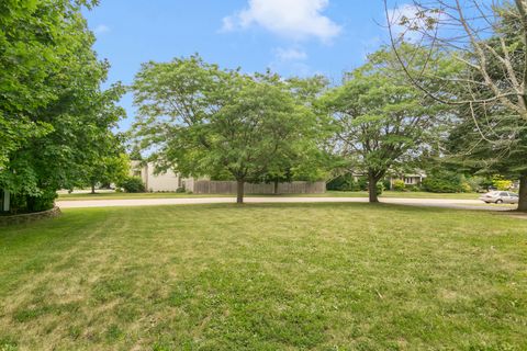 Tiny photo for 140 Old Darby Lane, Winthrop Harbor, IL 60096 (MLS # 12470801)