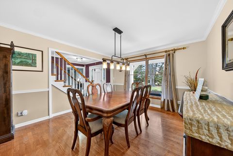 Tiny photo for 1404 Amy Lane, Libertyville, IL 60048 (MLS # 12500637)