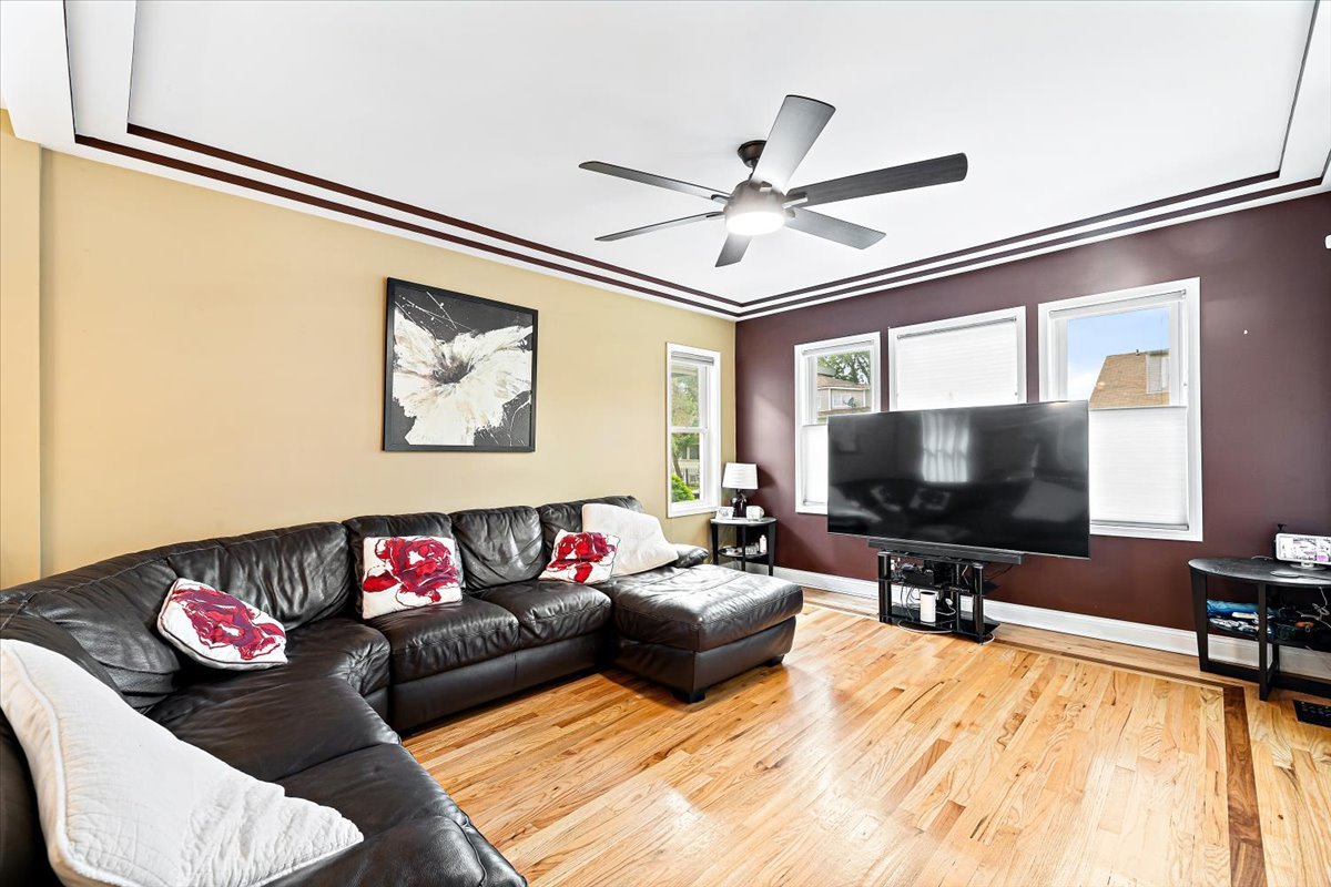 5011 W Deming Place