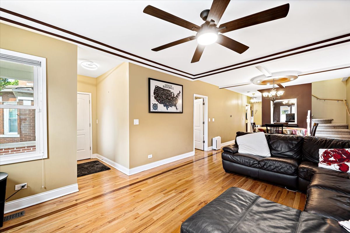 5011 W Deming Place