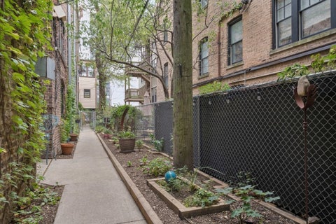 Tiny photo for 705 W Buena Avenue #2B, Chicago, IL 60613 (MLS # 12795057)