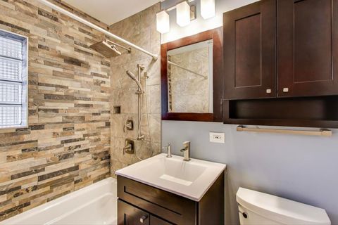 Tiny photo for 137 Racine Place, Mundelein, IL 60060 (MLS # 12501721)