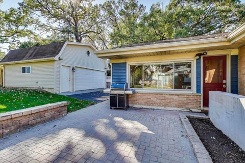 Tiny photo for 137 Racine Place, Mundelein, IL 60060 (MLS # 12501721)