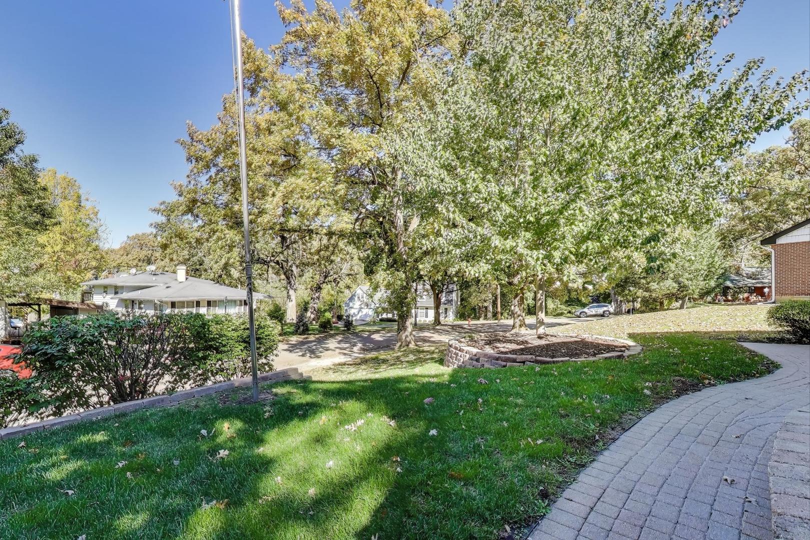 137 Racine Place