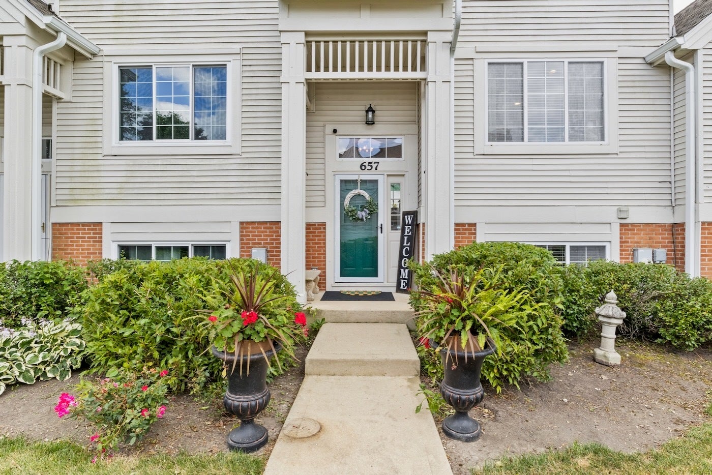 657 S Parkside Drive