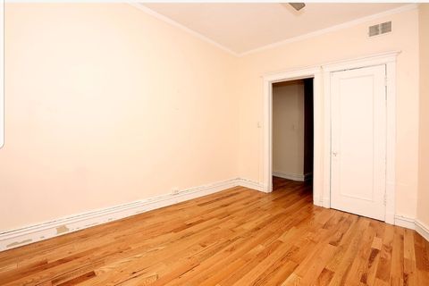 Tiny photo for 5107 S Ingleside Avenue #3, Chicago, IL 60615 (MLS # 12436892)