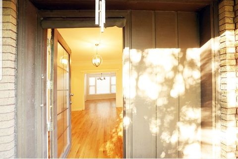 Tiny photo for 5107 S Ingleside Avenue #3, Chicago, IL 60615 (MLS # 12436892)