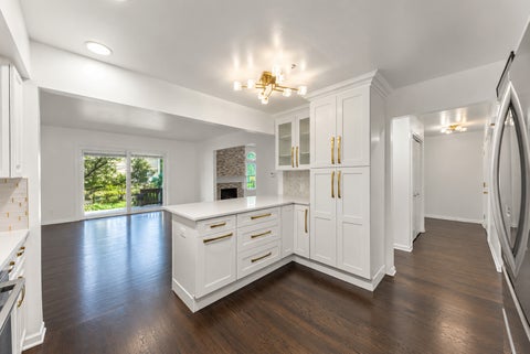 Tiny photo for 11124 Indian Woods Drive, Indian Head Park, IL 60525 (MLS # 12785791)