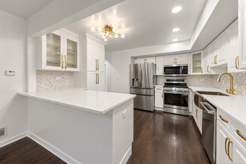 Tiny photo for 11124 Indian Woods Drive, Indian Head Park, IL 60525 (MLS # 12785791)